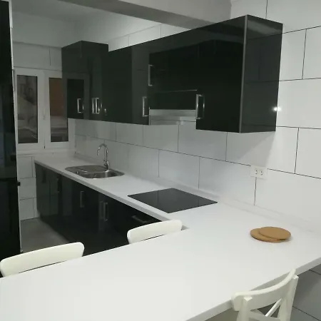 Omm Apartment *